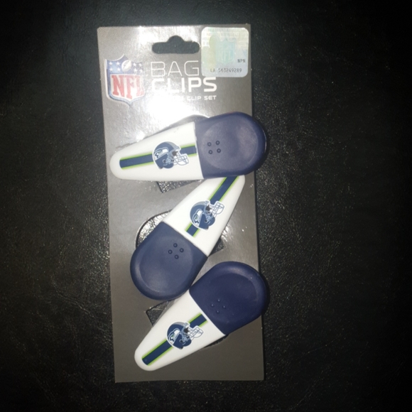 💙NEW Magnetic Bag Clips - Set of 3💙Seattle Seahawks💙 - Picture 2 of 2